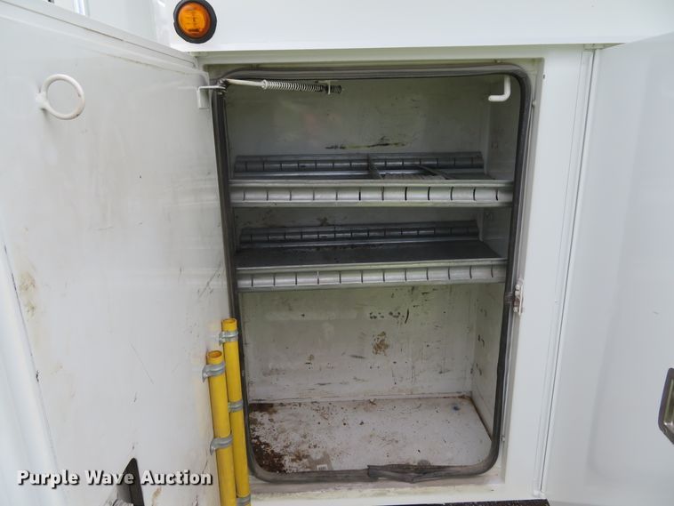 image for item DI2229 2003 Freightliner FL70  service truck