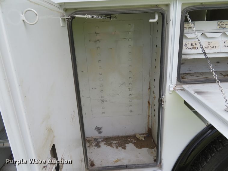 image for item DI2229 2003 Freightliner FL70  service truck