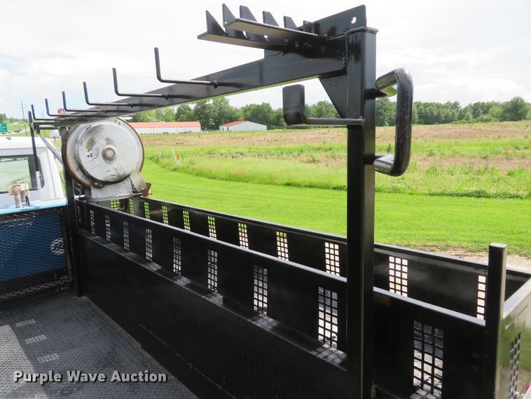 image for item DI2229 2003 Freightliner FL70  service truck