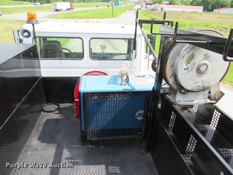 image for item DI2229 2003 Freightliner FL70  service truck