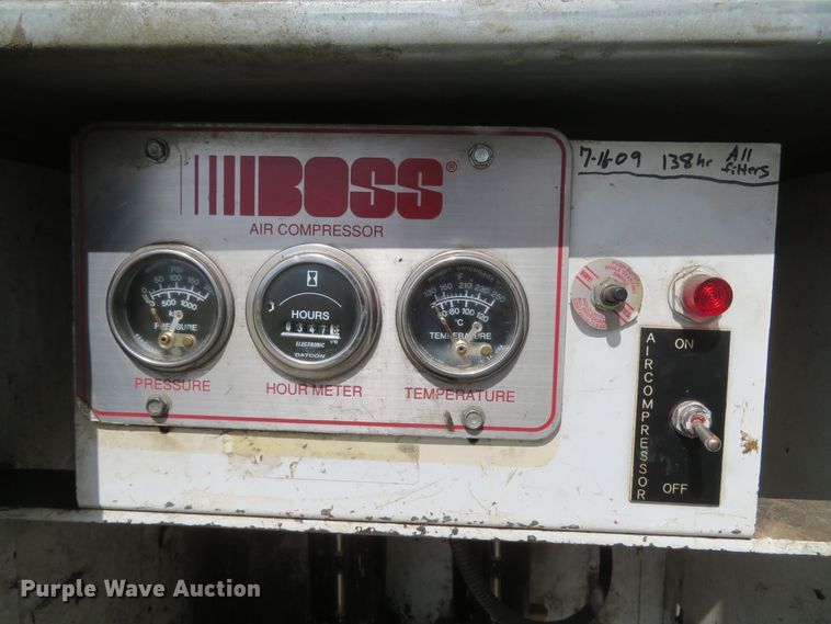 image for item DI2229 2003 Freightliner FL70  service truck