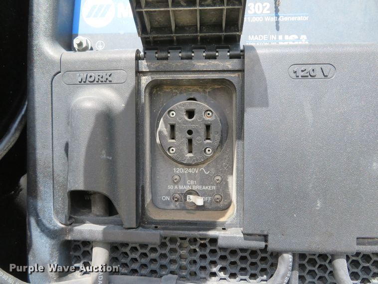 image for item DI2229 2003 Freightliner FL70  service truck