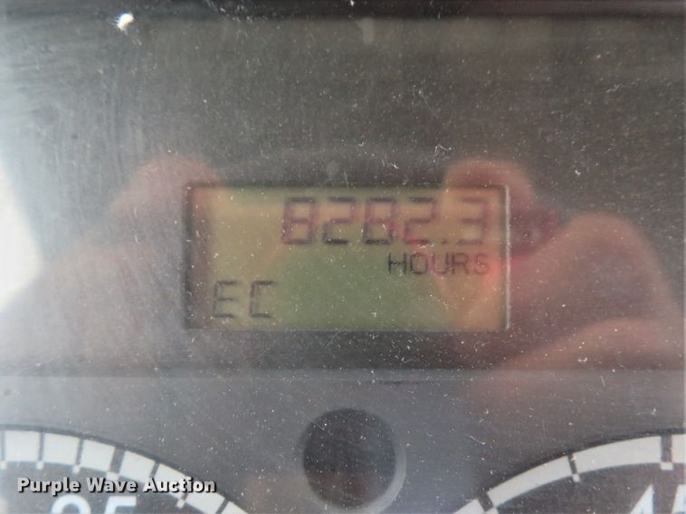 image for item DI2229 2003 Freightliner FL70  service truck