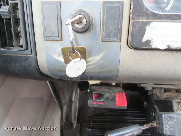 image for item DI2229 2003 Freightliner FL70  service truck