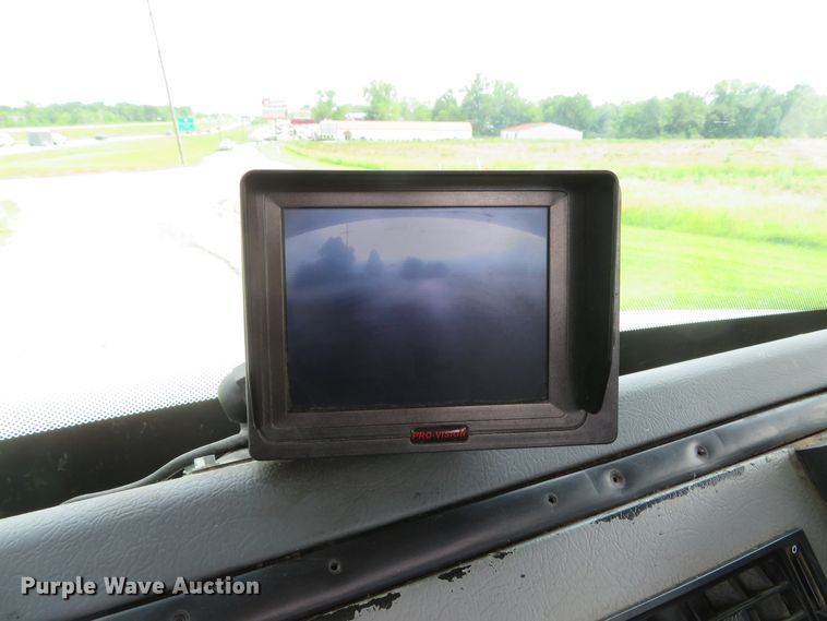 image for item DI2229 2003 Freightliner FL70  service truck