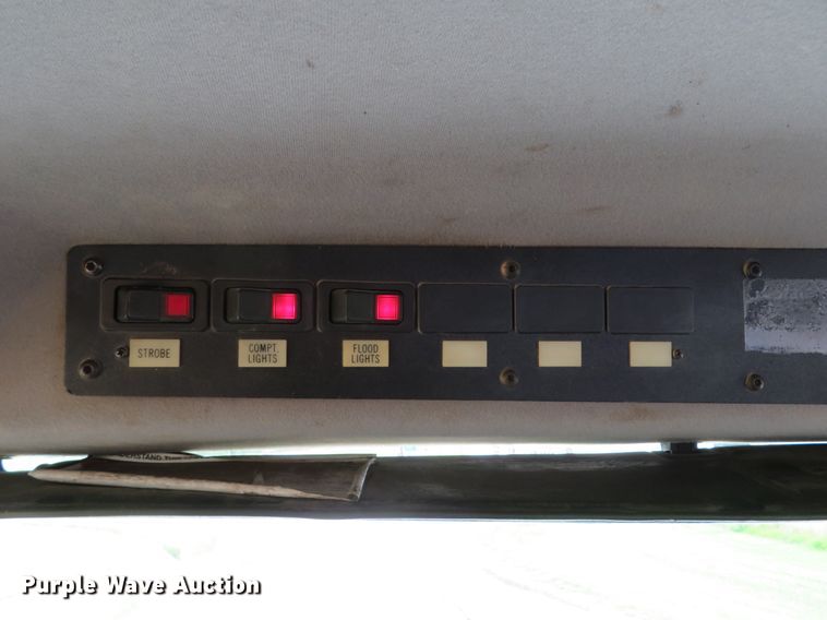 image for item DI2229 2003 Freightliner FL70  service truck