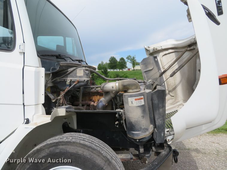 image for item DI2229 2003 Freightliner FL70  service truck