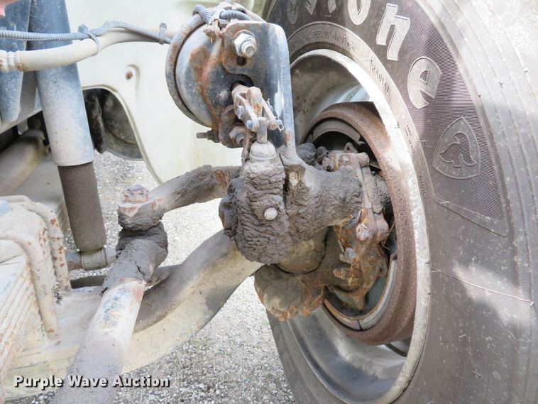 image for item DI2229 2003 Freightliner FL70  service truck