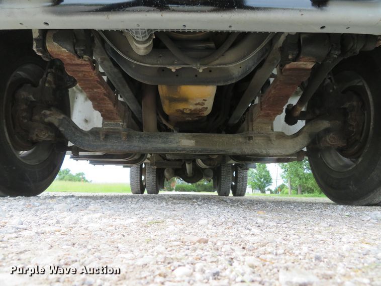 image for item DI2229 2003 Freightliner FL70  service truck