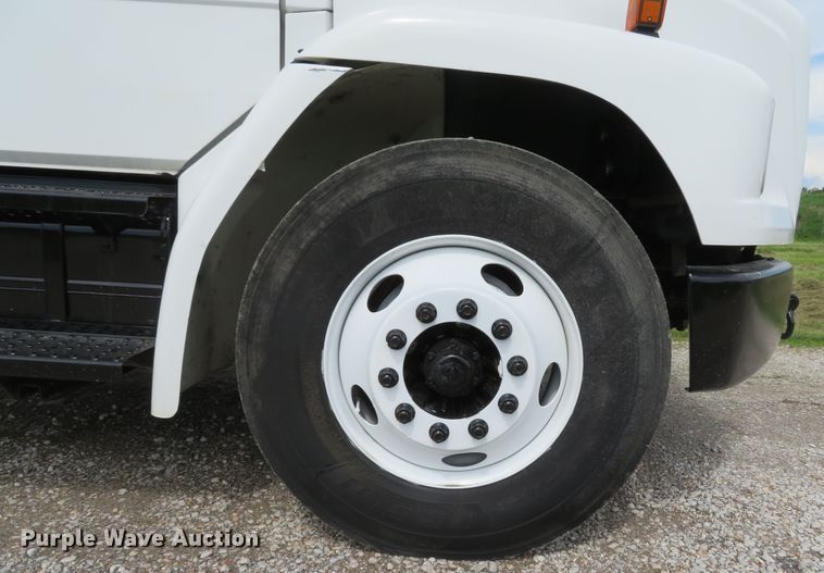 image for item DI2229 2003 Freightliner FL70  service truck