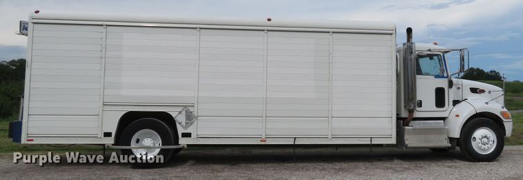 image for item DI2230 2011 Peterbilt 337  delivery truck