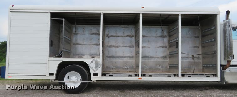 image for item DI2230 2011 Peterbilt 337  delivery truck