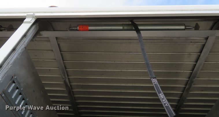 image for item DI2230 2011 Peterbilt 337  delivery truck