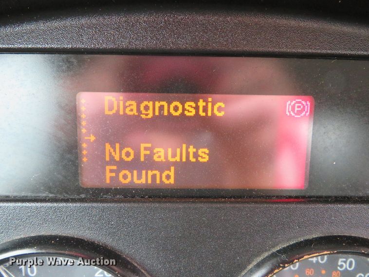 image for item DI2230 2011 Peterbilt 337  delivery truck