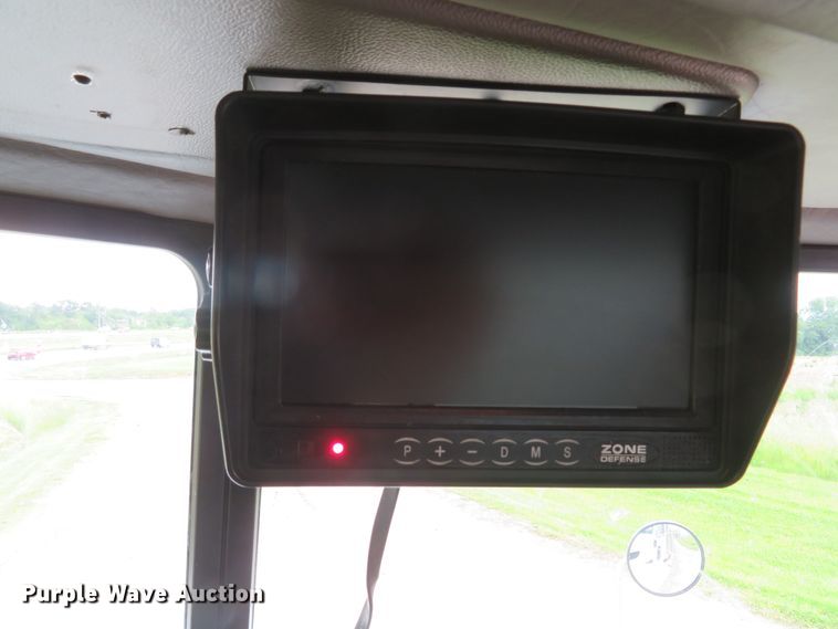 image for item DI2230 2011 Peterbilt 337  delivery truck