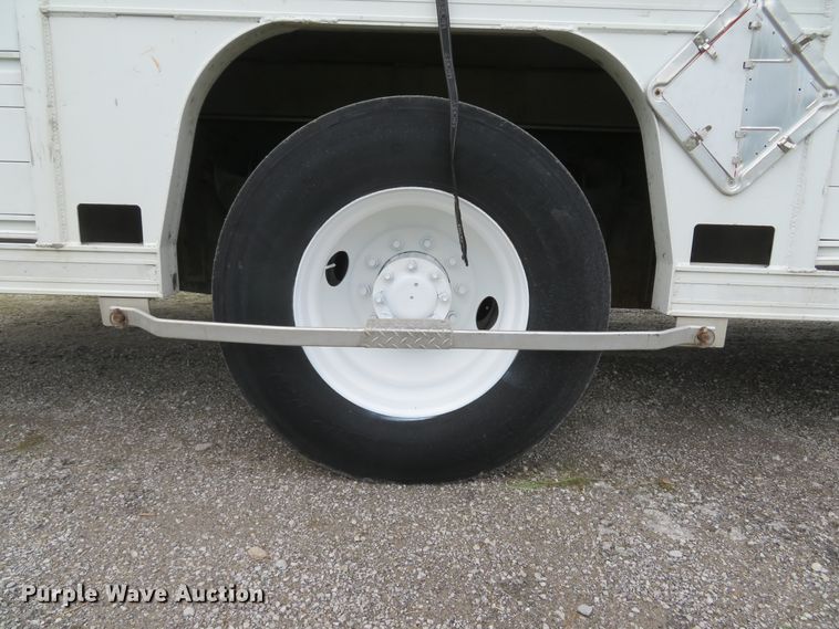 image for item DI2230 2011 Peterbilt 337  delivery truck