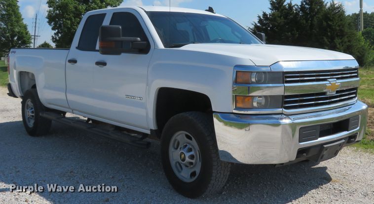 image for item DI2236 2015 Chevrolet Silverado 2500HD  Double Cab pickup truck