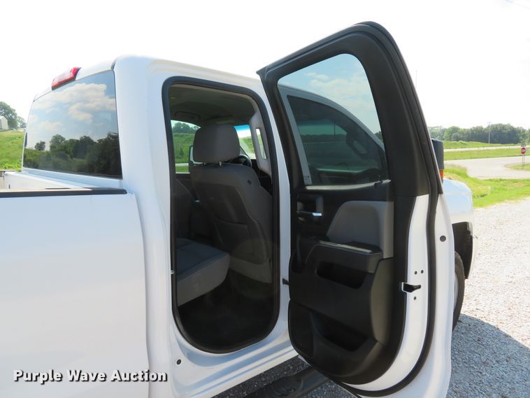 image for item DI2236 2015 Chevrolet Silverado 2500HD  Double Cab pickup truck