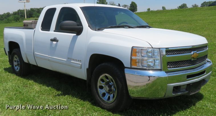 image for item DI2241 2013 Chevrolet Silverado 1500  Ext. Cab pickup truck