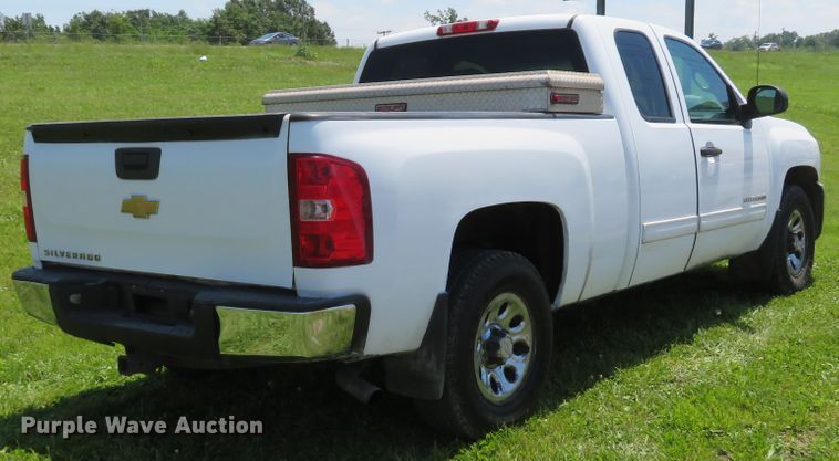 image for item DI2241 2013 Chevrolet Silverado 1500  Ext. Cab pickup truck