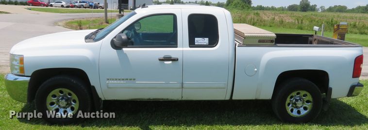 image for item DI2241 2013 Chevrolet Silverado 1500  Ext. Cab pickup truck