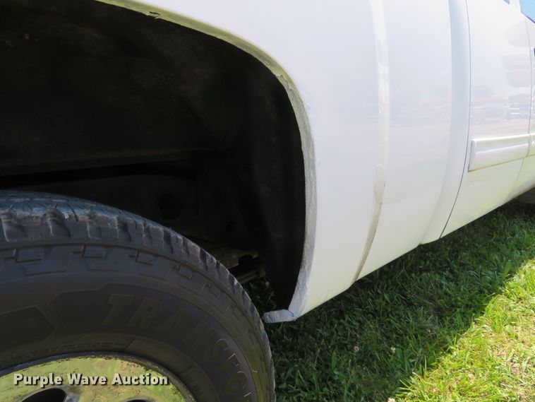 image for item DI2241 2013 Chevrolet Silverado 1500  Ext. Cab pickup truck