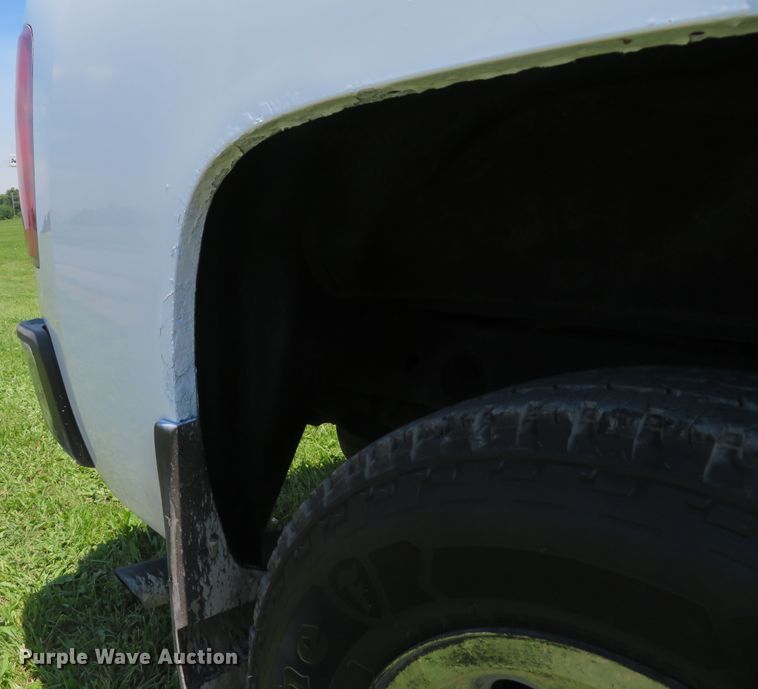 image for item DI2241 2013 Chevrolet Silverado 1500  Ext. Cab pickup truck