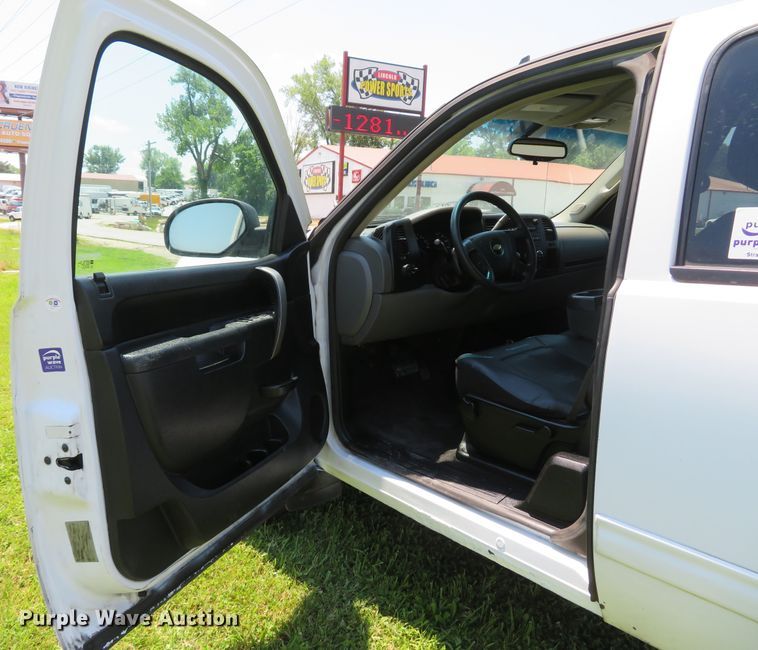 image for item DI2241 2013 Chevrolet Silverado 1500  Ext. Cab pickup truck
