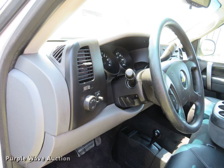 image for item DI2241 2013 Chevrolet Silverado 1500  Ext. Cab pickup truck