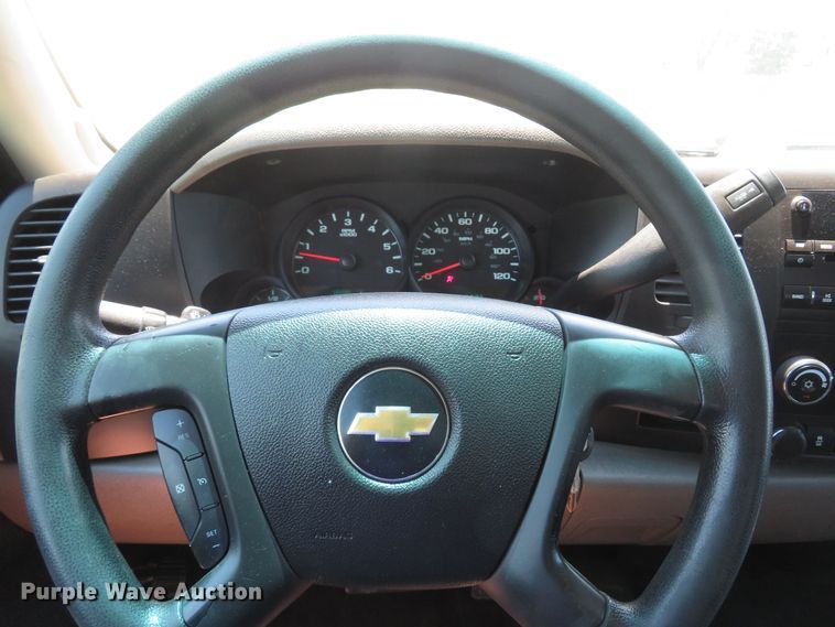 image for item DI2241 2013 Chevrolet Silverado 1500  Ext. Cab pickup truck