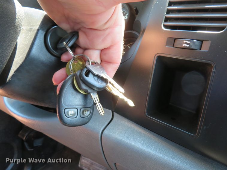 image for item DI2241 2013 Chevrolet Silverado 1500  Ext. Cab pickup truck