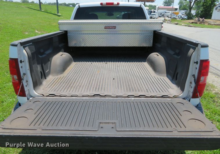 image for item DI2241 2013 Chevrolet Silverado 1500  Ext. Cab pickup truck