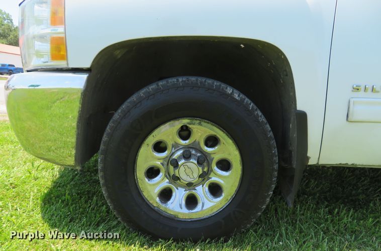 image for item DI2241 2013 Chevrolet Silverado 1500  Ext. Cab pickup truck
