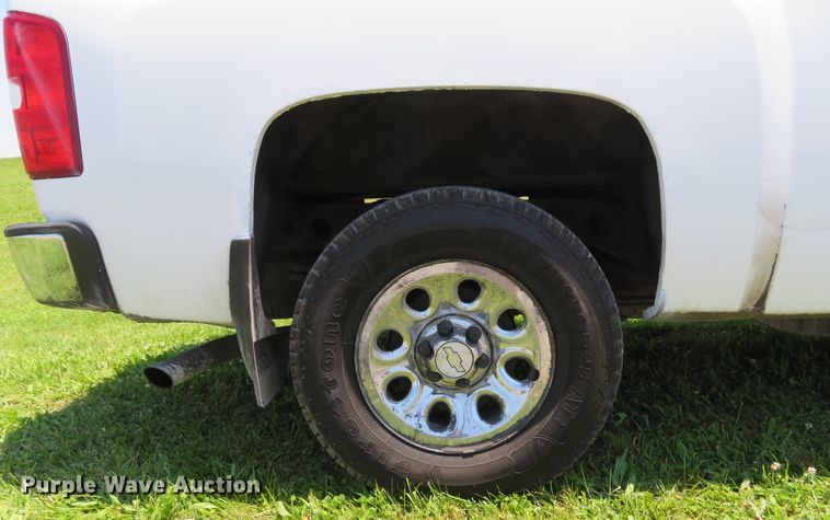 image for item DI2241 2013 Chevrolet Silverado 1500  Ext. Cab pickup truck