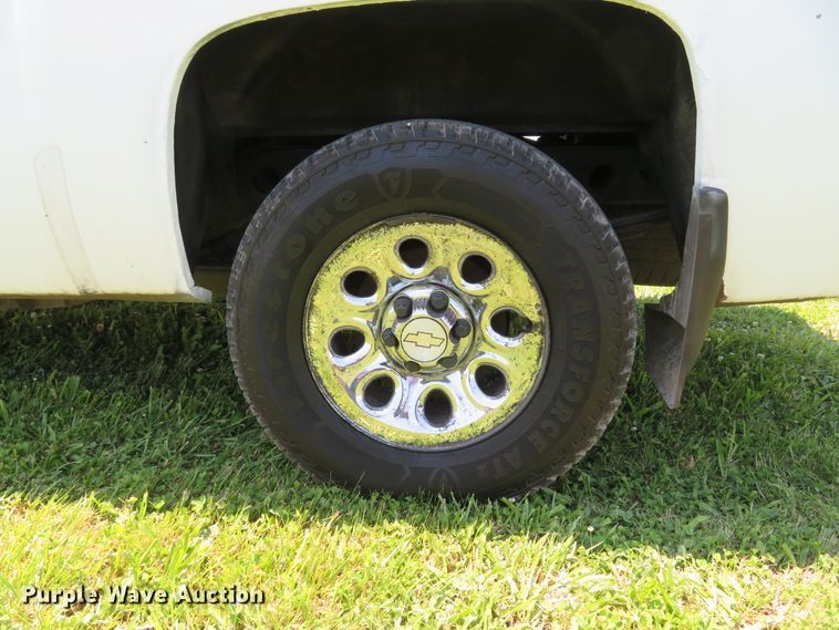 image for item DI2241 2013 Chevrolet Silverado 1500  Ext. Cab pickup truck