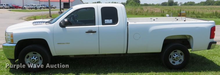 image for item DI2242 2011 Chevrolet Silverado 2500HD  Ext. Cab pickup truck