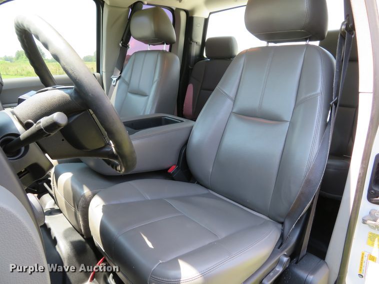 image for item DI2242 2011 Chevrolet Silverado 2500HD  Ext. Cab pickup truck