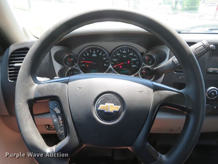 image for item DI2242 2011 Chevrolet Silverado 2500HD  Ext. Cab pickup truck