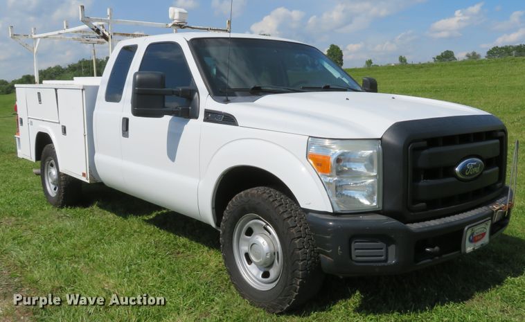 image for item DI2245 2012 Ford F350 Super Duty XL  SuperCab utility bed pickup truck