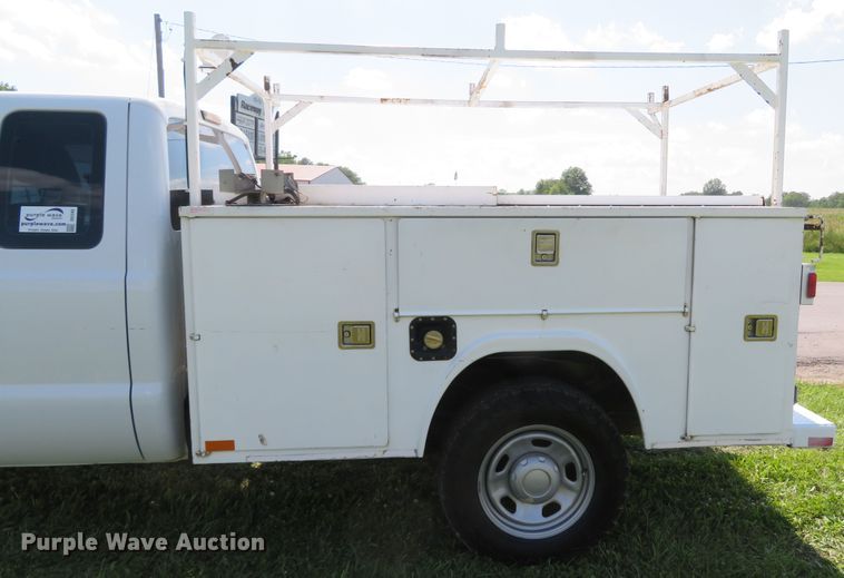 image for item DI2245 2012 Ford F350 Super Duty XL  SuperCab utility bed pickup truck