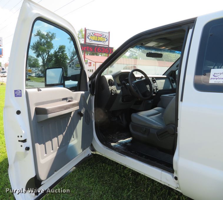 image for item DI2245 2012 Ford F350 Super Duty XL  SuperCab utility bed pickup truck