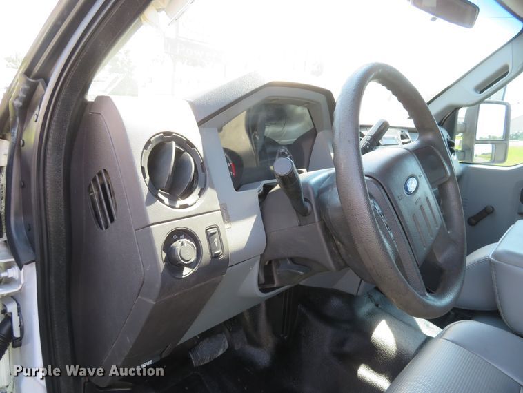 image for item DI2245 2012 Ford F350 Super Duty XL  SuperCab utility bed pickup truck