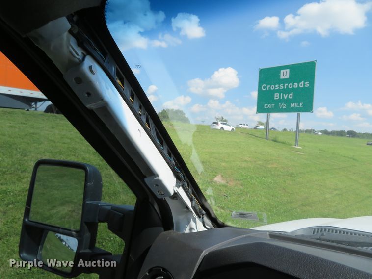 image for item DI2245 2012 Ford F350 Super Duty XL  SuperCab utility bed pickup truck