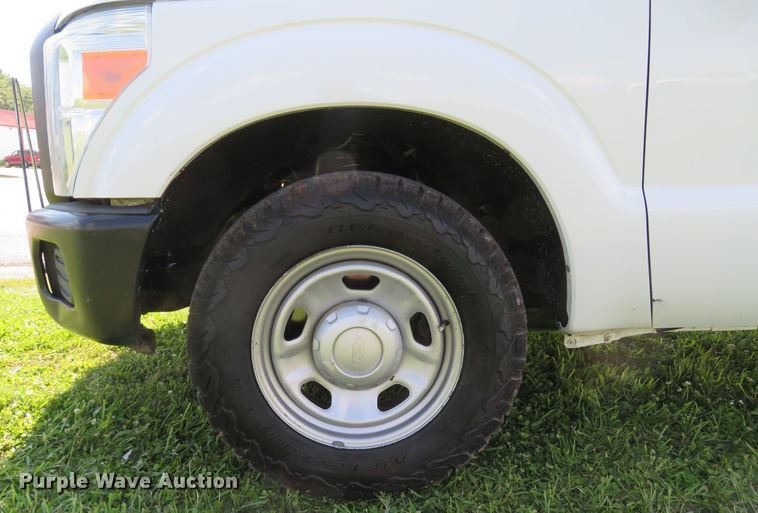 image for item DI2245 2012 Ford F350 Super Duty XL  SuperCab utility bed pickup truck