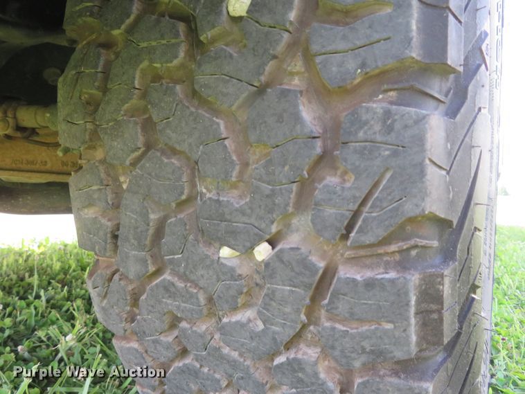 image for item DI2245 2012 Ford F350 Super Duty XL  SuperCab utility bed pickup truck