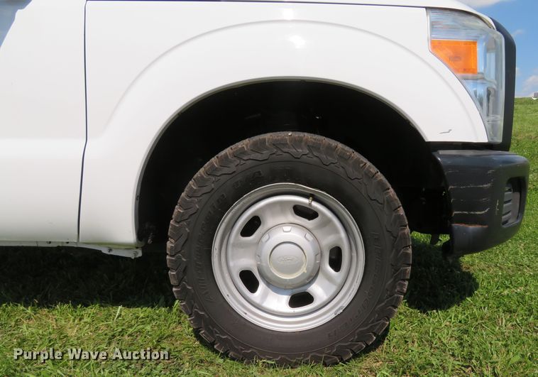 image for item DI2245 2012 Ford F350 Super Duty XL  SuperCab utility bed pickup truck