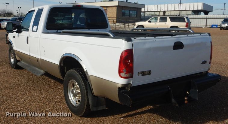 image for item DJ8757 2001 Ford F250 Super Duty  SuperCab pickup truck