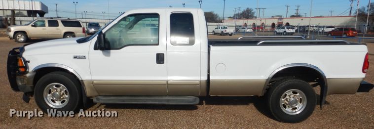 image for item DJ8757 2001 Ford F250 Super Duty  SuperCab pickup truck