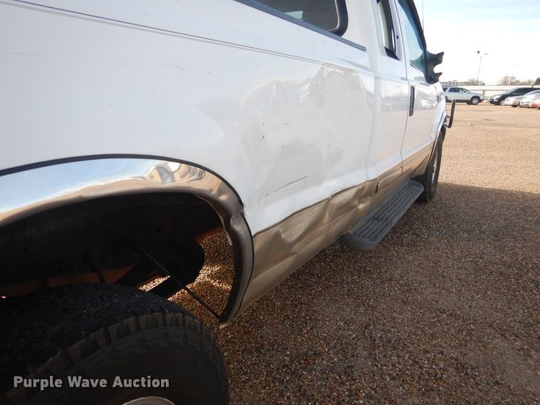 image for item DJ8757 2001 Ford F250 Super Duty  SuperCab pickup truck