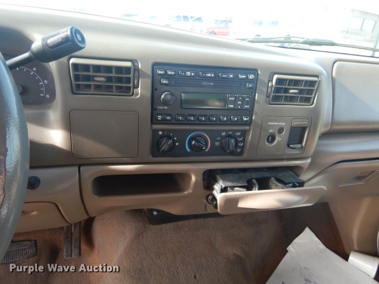 image for item DJ8757 2001 Ford F250 Super Duty  SuperCab pickup truck